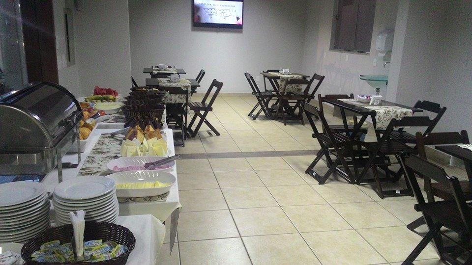 Hotel Pinheiros Chonim de Baixo Buitenkant foto
