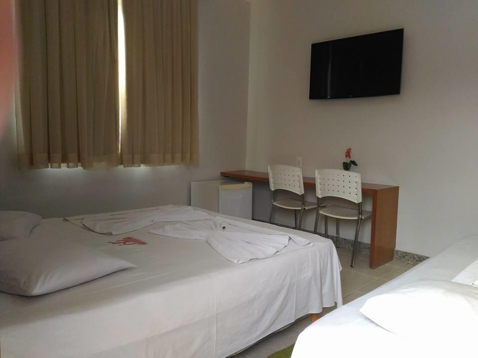 Hotel Pinheiros Chonim de Baixo Buitenkant foto