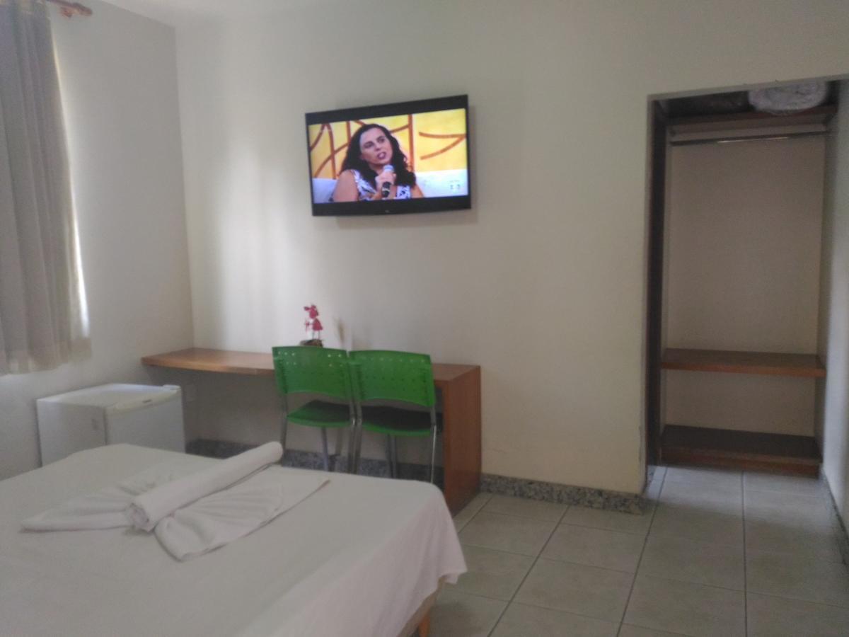Hotel Pinheiros Chonim de Baixo Buitenkant foto