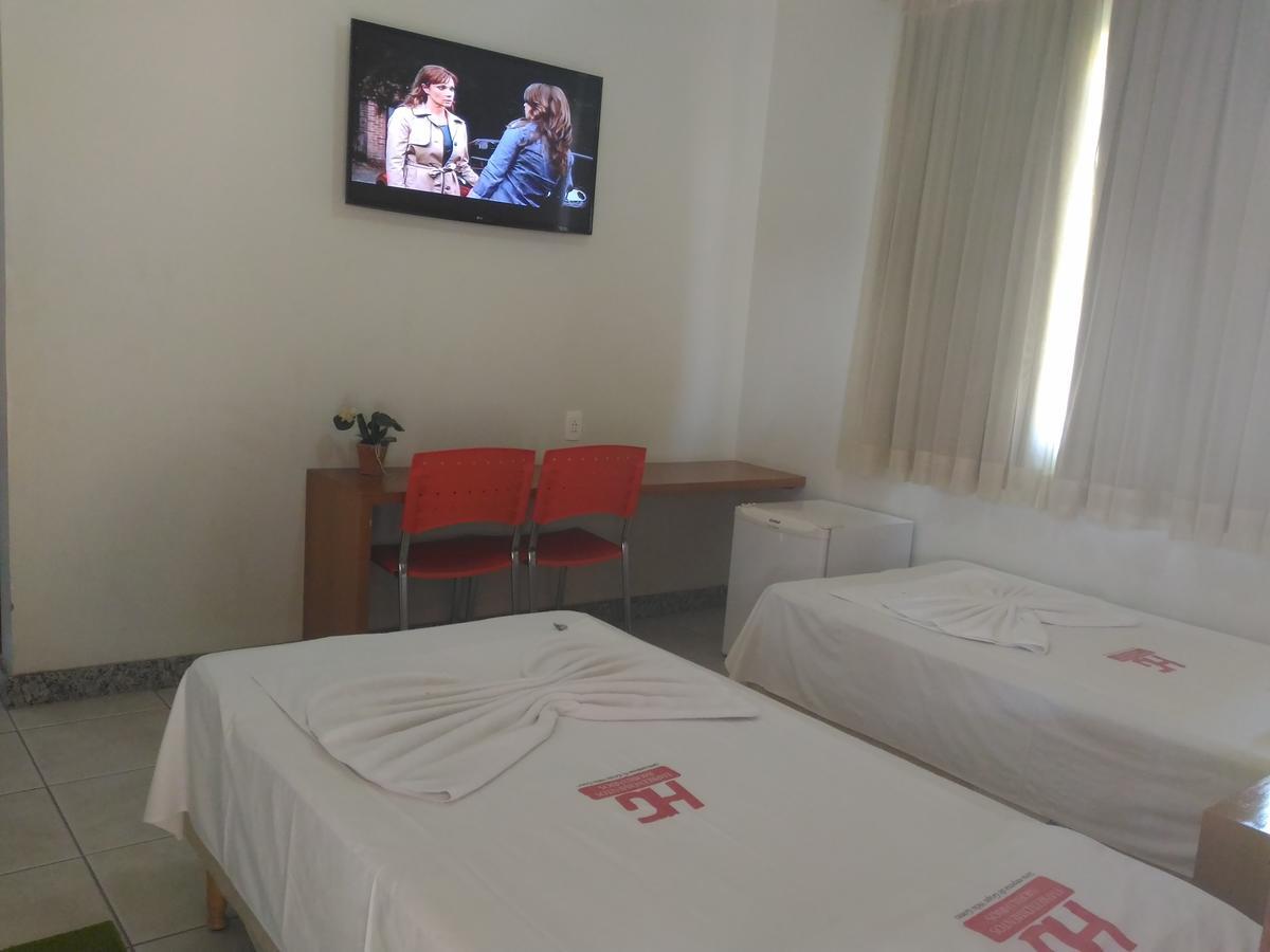 Hotel Pinheiros Chonim de Baixo Buitenkant foto