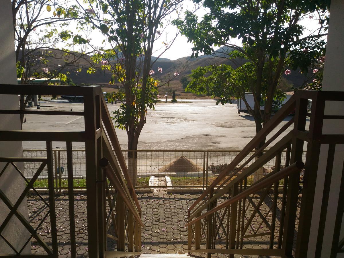 Hotel Pinheiros Chonim de Baixo Buitenkant foto