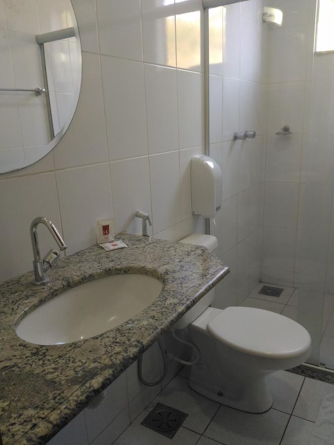 Hotel Pinheiros Chonim de Baixo Buitenkant foto