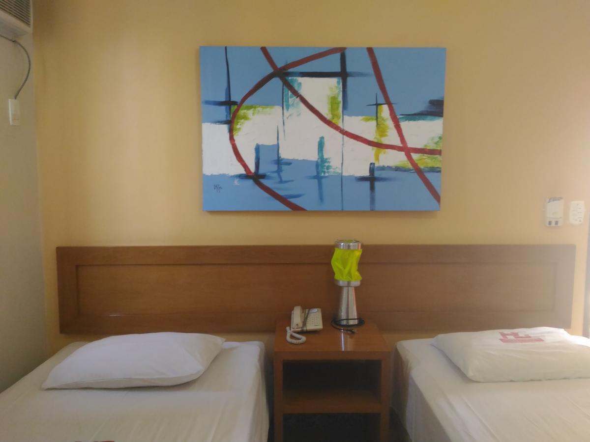 Hotel Pinheiros Chonim de Baixo Buitenkant foto